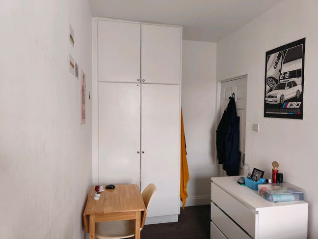Double Room in Finchley Road/Swiss Cottage NW3 Main Photo