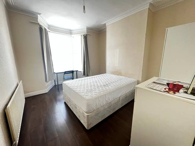 3 separated Rooms to rent  Main Photo