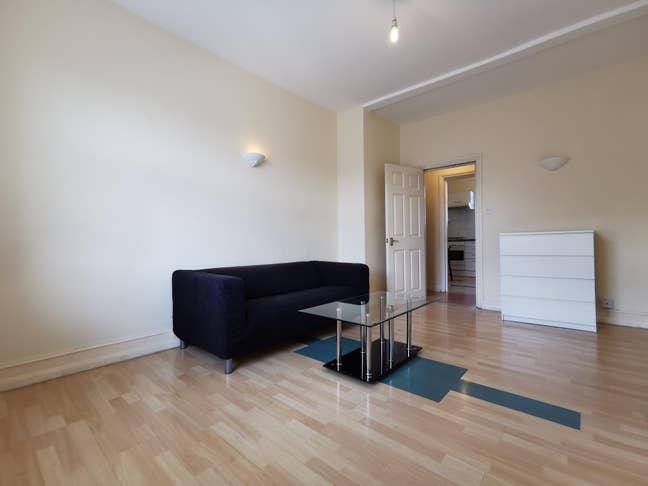 1 Bed Flat, Edward Close, NW2 1EU, Cricklewood  Main Photo