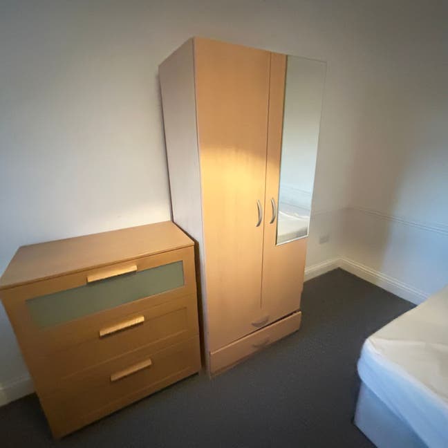 Double ensuite room to rent Main Photo