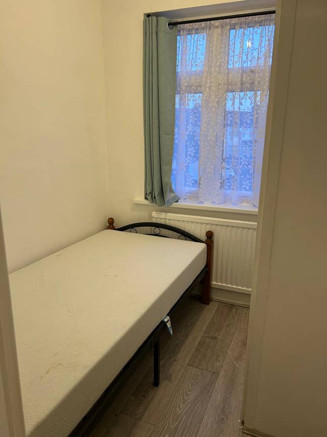  Single Room Available – Hornchurch (RM12 4BU) Main Photo