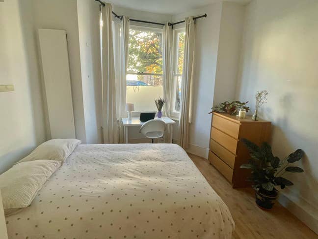 Cosy double room with private bathroom Main Photo