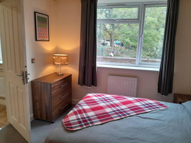 Double en-suite room in S65, Clifton Park View Main Photo