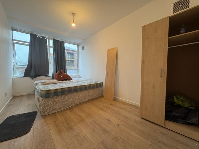 3 Double Rooms in Mitcham / Perfect for a Group🛋️ Main Photo