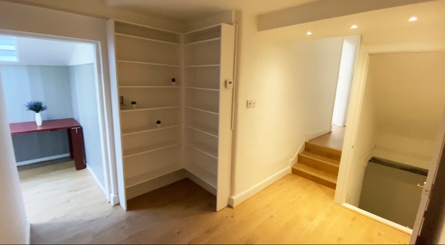 Stunning room in 3bed,5 min walk to Battersea park Main Photo