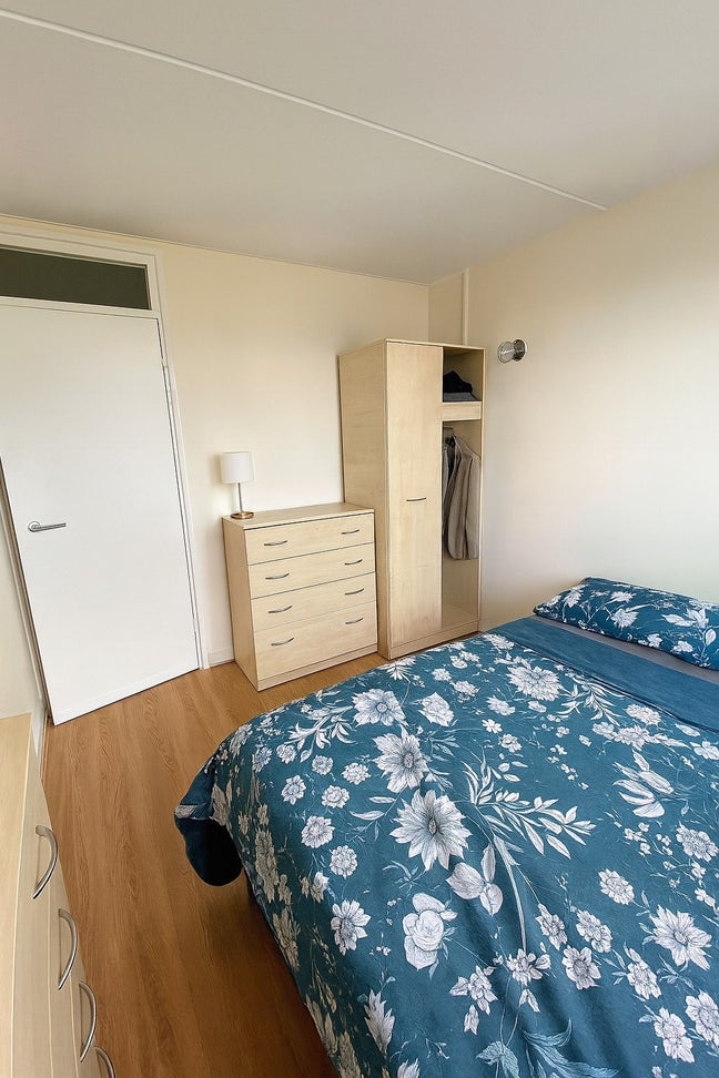 Battersea Park Room – Flat with Living Area Main Photo