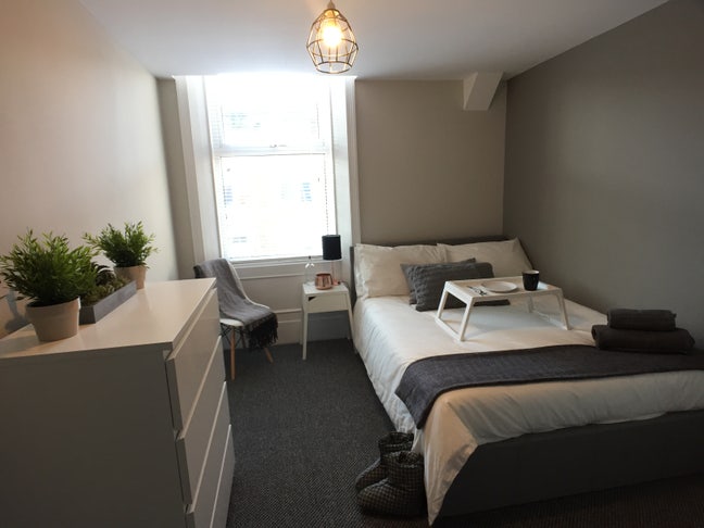 Modern Double Bedroom in Newcastle Main Photo