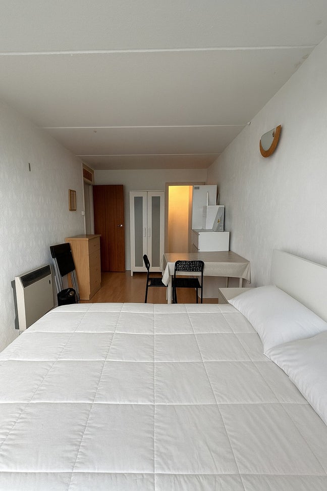 Bright Double Bedrooms in Spacious Battersea Flat  Main Photo