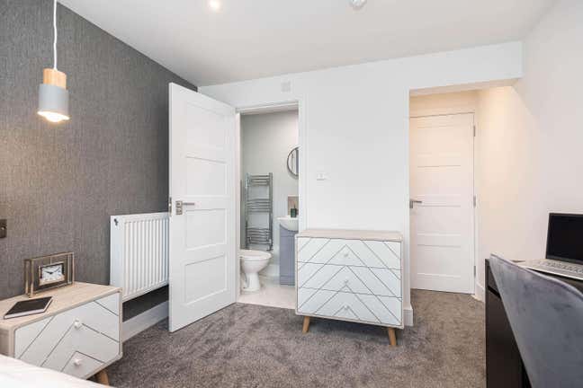 50% off Your 1st Month! Luxury Double En-Suite Main Photo