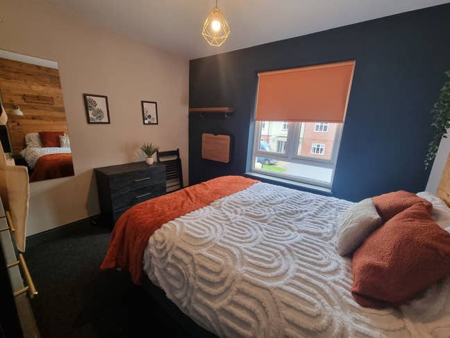Stunning 😍 Room with Private Bathroom! 🏡 Main Photo