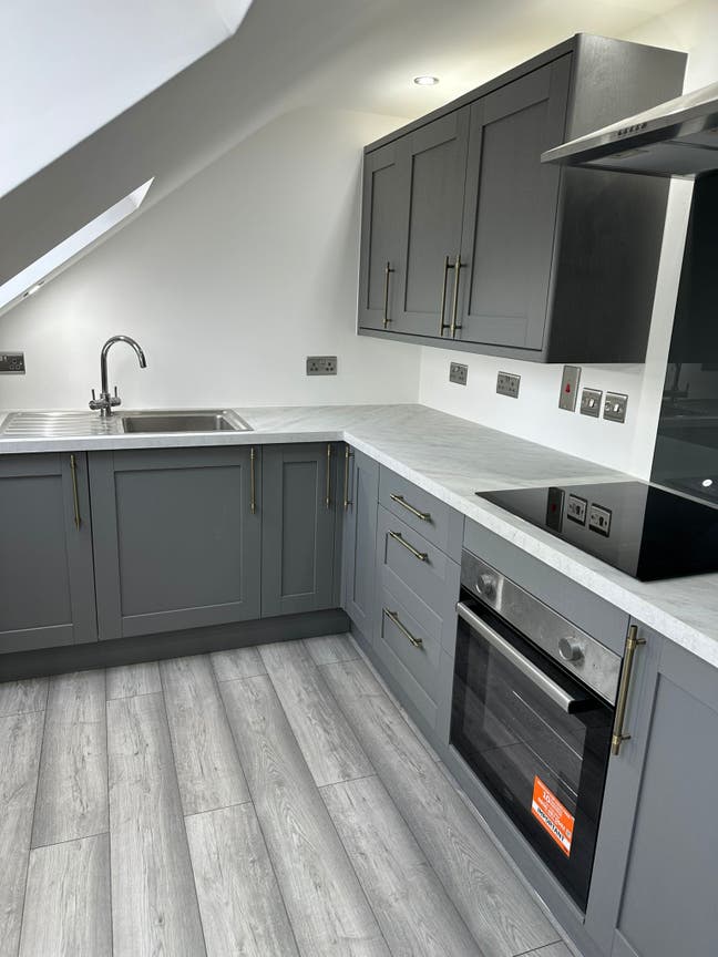 Brand new Loft level apartment-2mins from the st Main Photo