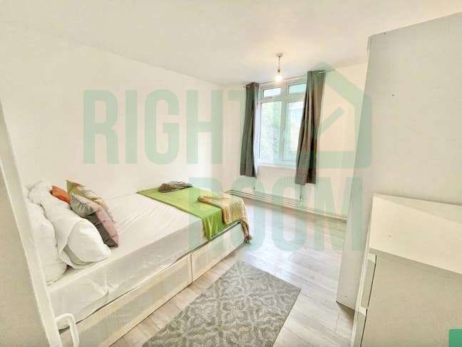 2 Incredible Rooms - Close to Station - LovelyArea Main Photo