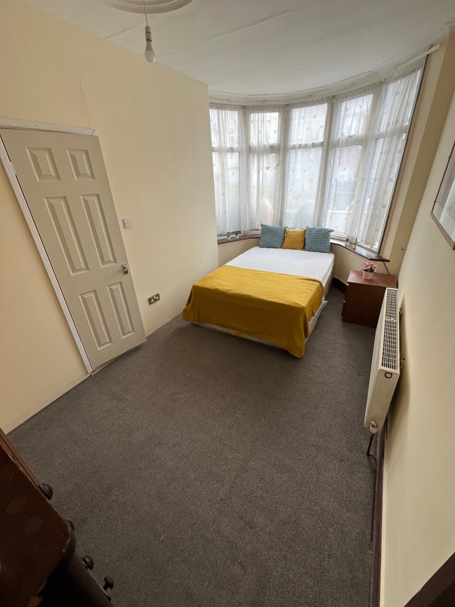 Cozy Ensuite Double Room Close to Wembley Park Main Photo