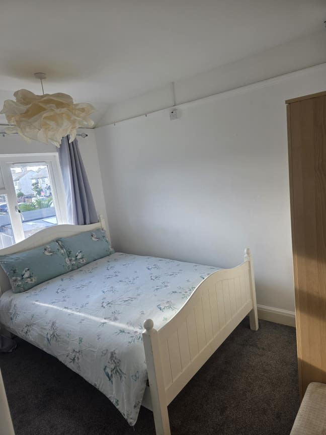 Cozy Double Room in Quiet Westgate – Available Imm Main Photo