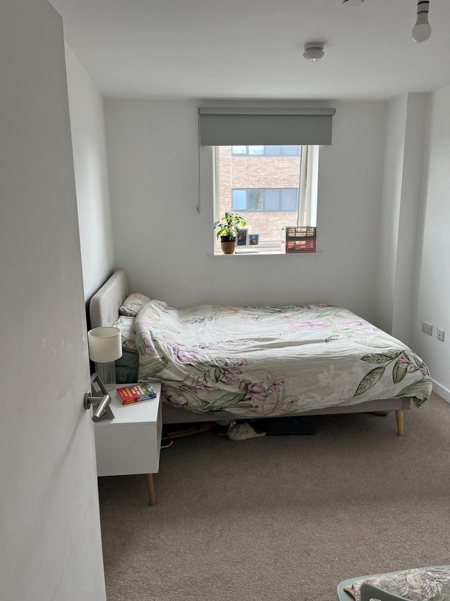Room to rent in Salford quays 1st December  Main Photo