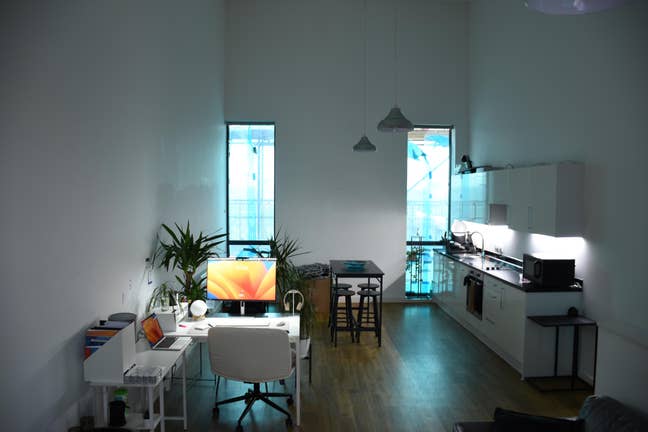 Double EnSuite Room in Penthouse w Rooftop Terrace Main Photo