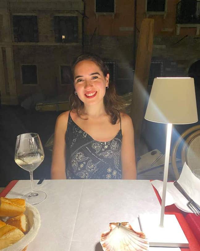 Looking for a double room or buddy up Main Photo