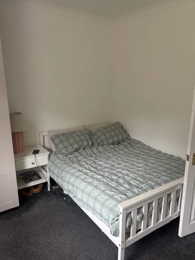 Double room for rent (includes bills)  Main Photo