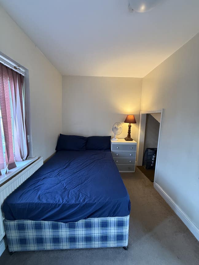 Single room to rent in RG1 Main Photo