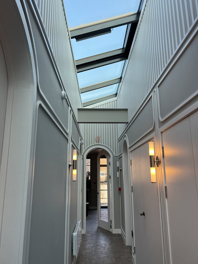 Spacious Room in Newly Refurbished Warehouse (N15) Main Photo