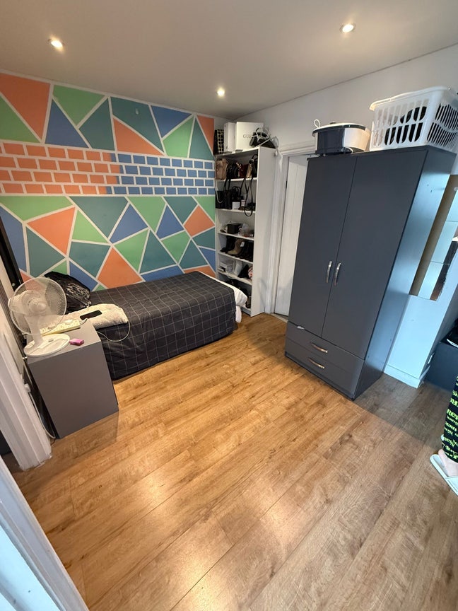 🏡 1 Bedroom Flat – Thornton Heath CR7 8Le Main Photo