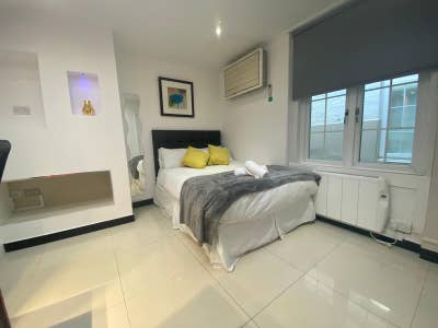 🌟Two  Double Rooms in Elegant flat 10 months Min  Main Photo