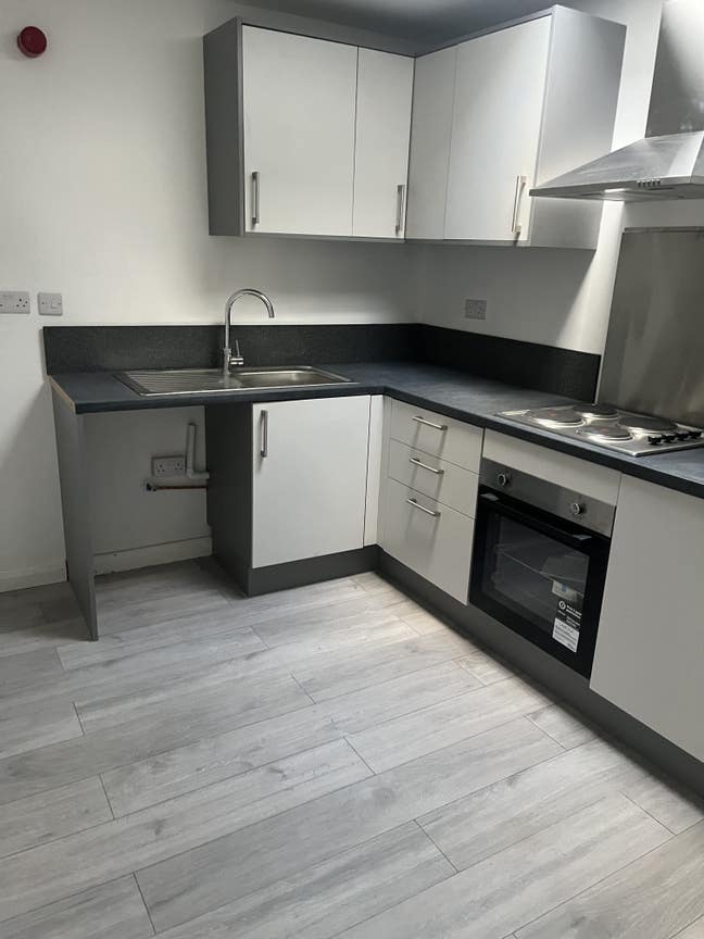 Brand New 1 Bedroom Flat -City Centre  Main Photo