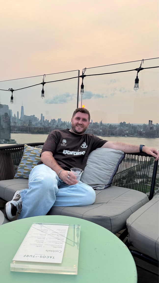 29 yr old Professional looking for a Double Room Main Photo