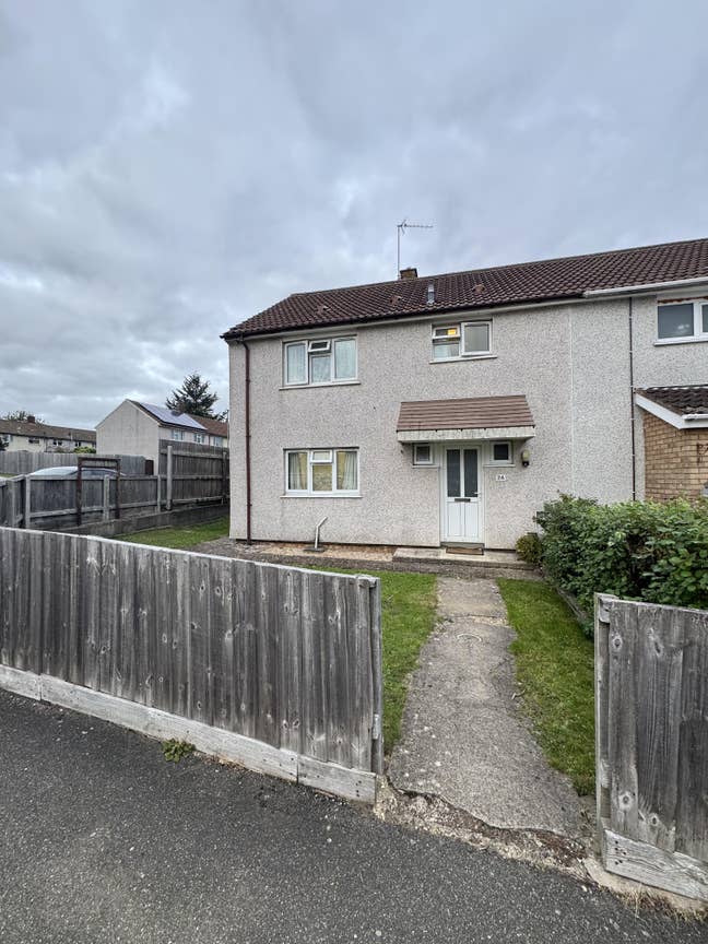 Double Bedroom close to town Centre  Main Photo
