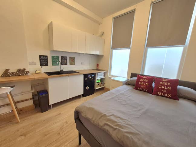 All inclusive studio nr Birmingham City centre Main Photo