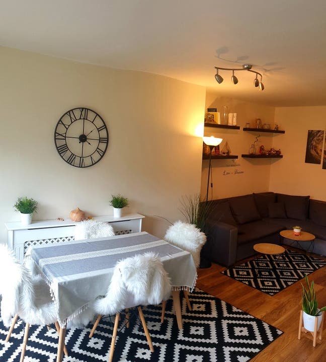 Double bedroom available close to Heathrow airport Main Photo