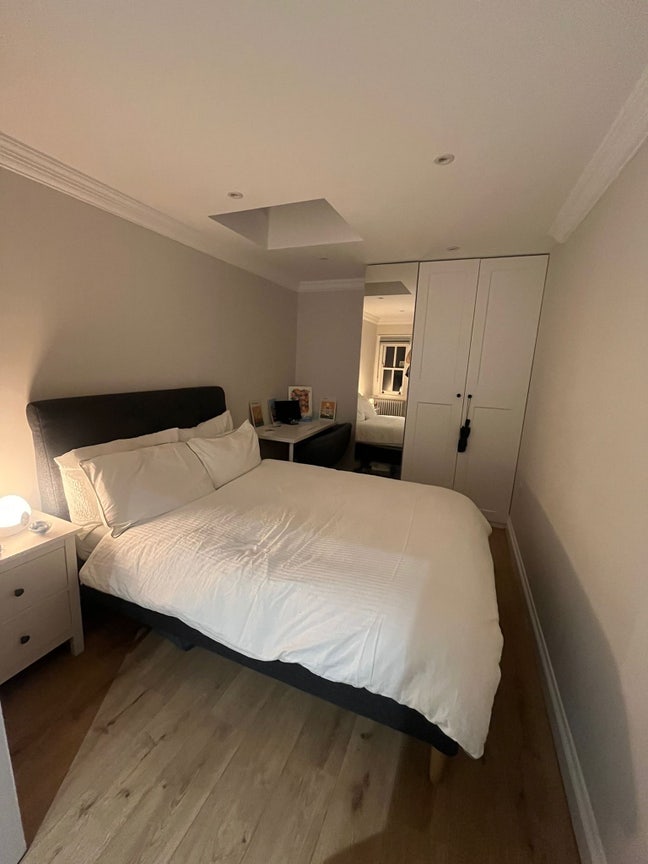 Big Double Bedroom available v close to Vic Park  Main Photo