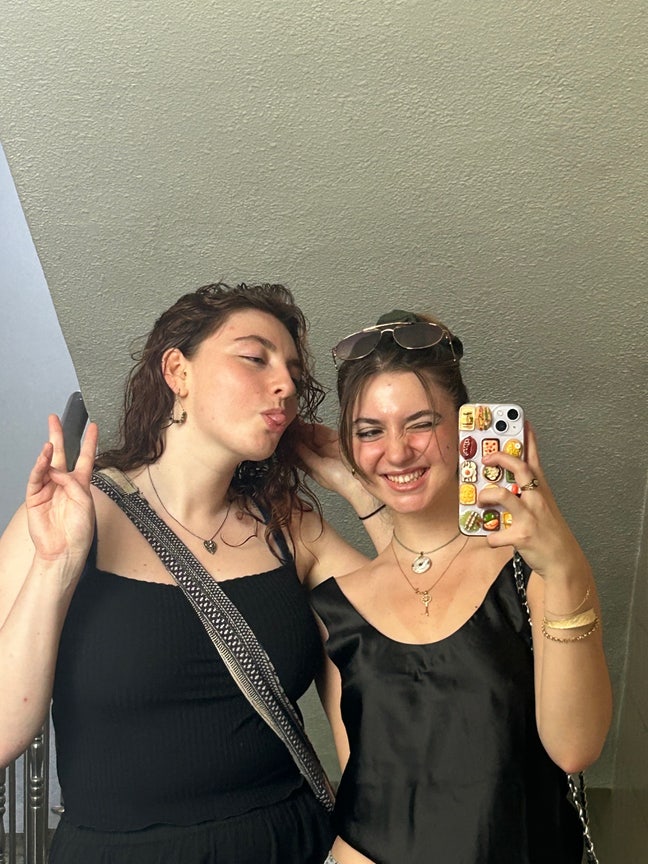 Looking for a room to call home Main Photo