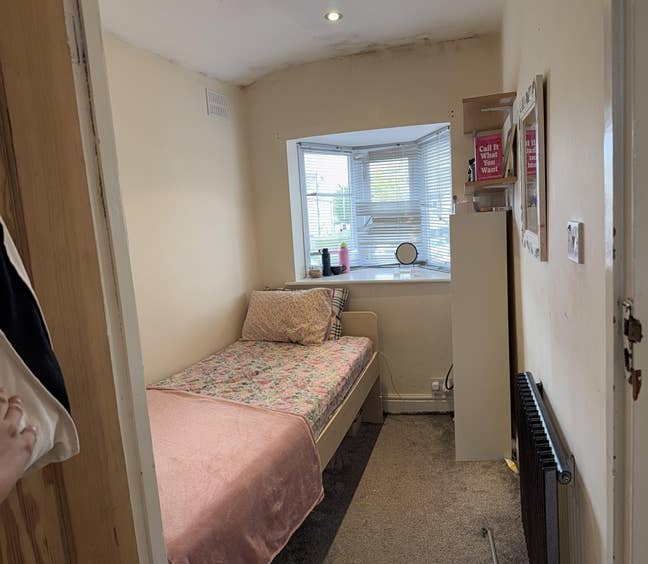 Box Room Available  Main Photo