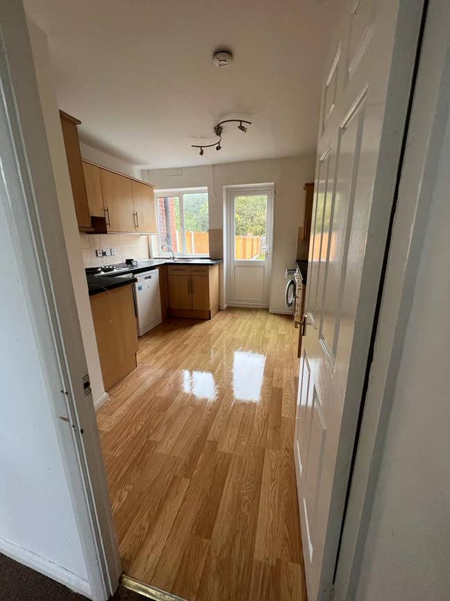 Double room in Warlingham CR6 Main Photo