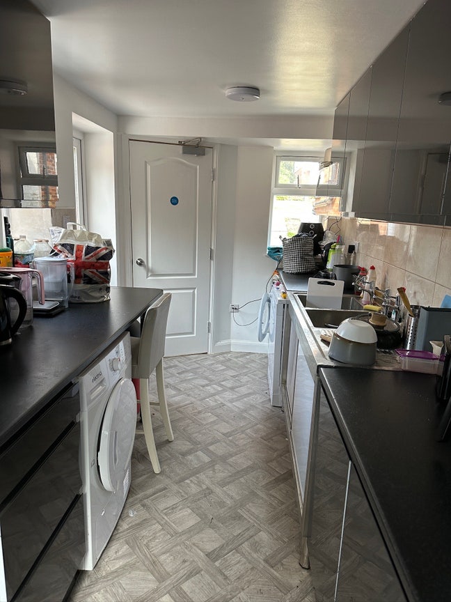 Brand new house is available from September 2025 Main Photo