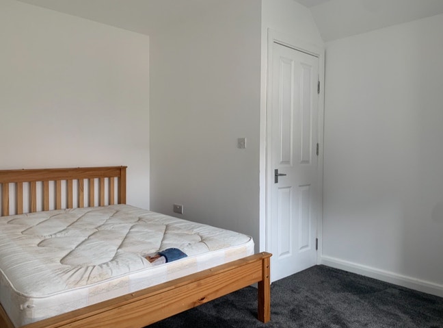 Bright & Spacious Double Room Hounslow/Heathrow Main Photo