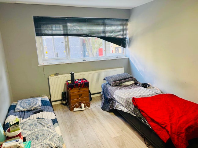 Master bed room  for rent  Main Photo