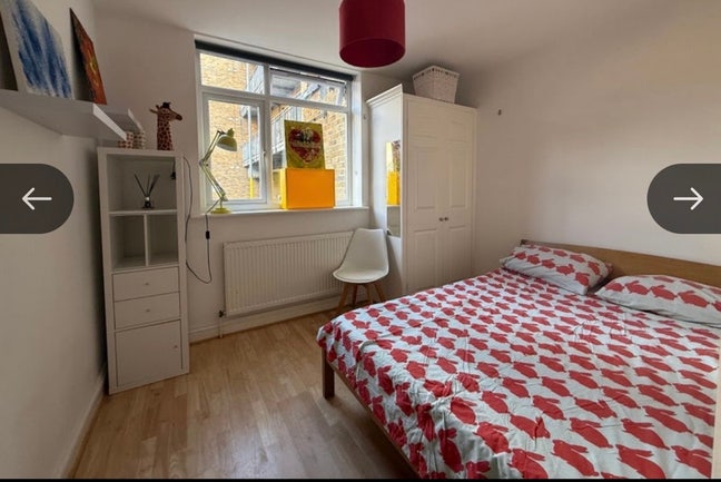 Amazing double room available now - E1 Main Photo