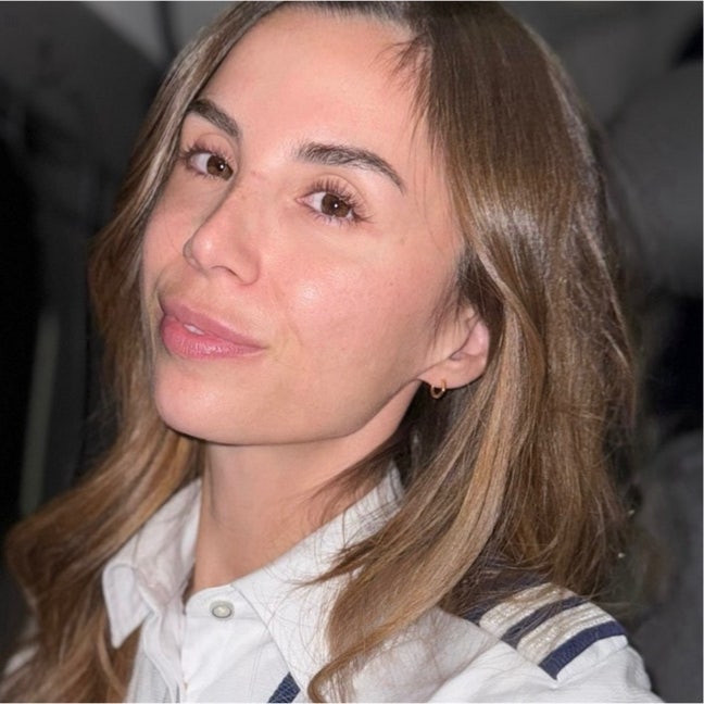 Professional Female seeks a double room Main Photo