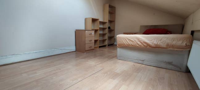 Borehamwood Double Room to Rent  WD62Sr Main Photo