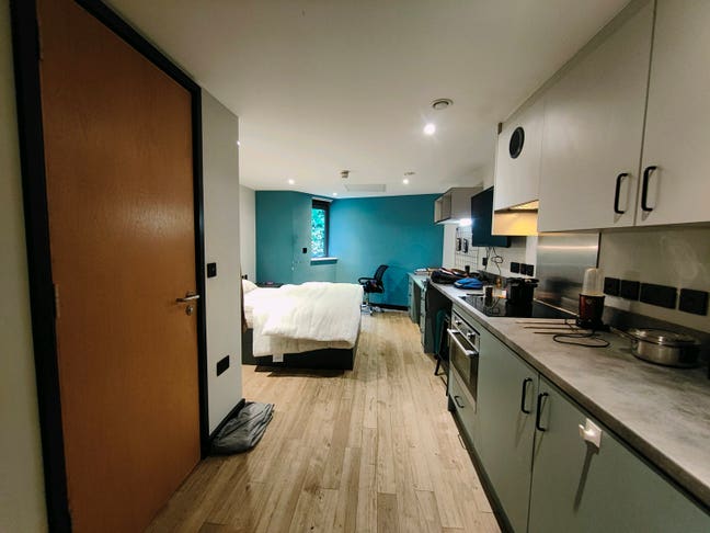 Premium Studio Main Photo