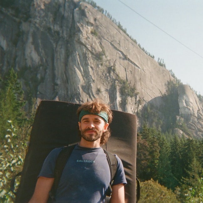 Professional Male seeks a single or double room Main Photo