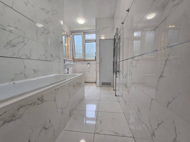 Refurbished 4beds-Oldstreet/Barbican/Angel Station Main Photo
