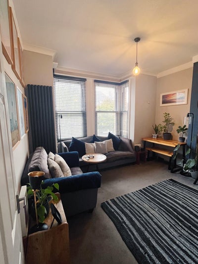 Double room in Hove - All bills included.  Main Photo