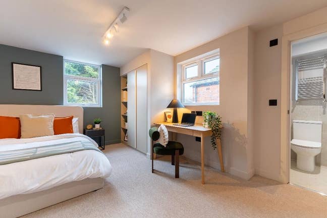 Studio to Let - Percy Street, Close to City Centre Main Photo