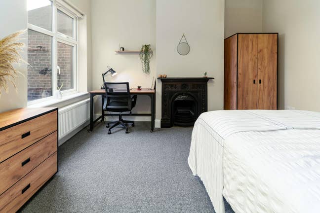 ✨ High-Spec En-Suite Double – Available Now! Main Photo