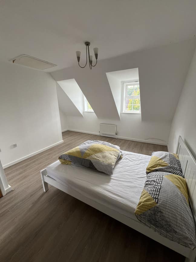 Ensuite Double Room – WGC - £625 Main Photo