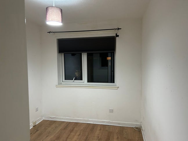 Double Room in Bright Modern Apartment  Main Photo