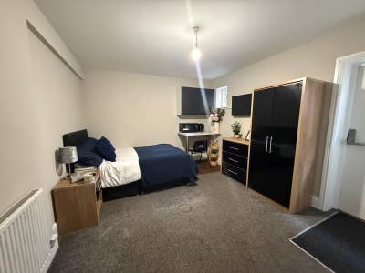 Couples ensuite Room Woodhouse Rd, Mansfield, Main Photo